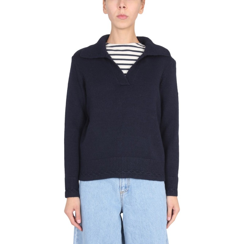 V-NECK SWEATER