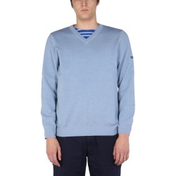 V-NECK SWEATER