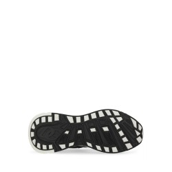 "DAY FASTER" SNEAKER