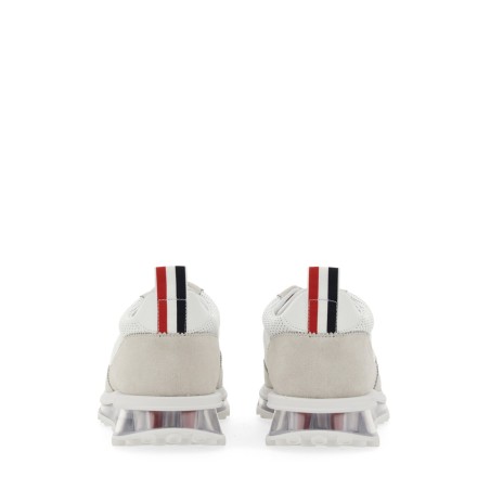 SNEAKER TECH RUNNER