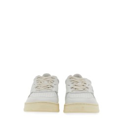 SNEAKER MEDALIST LOW