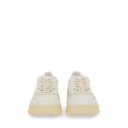 SNEAKER MEDALIST LOW