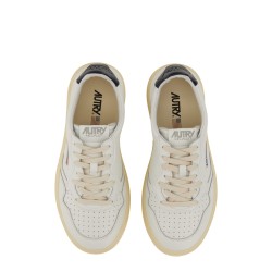 SNEAKER MEDALIST LOW