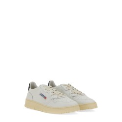 SNEAKER MEDALIST LOW