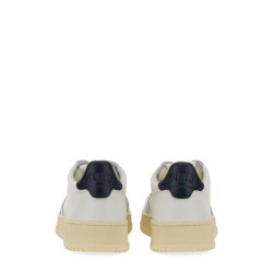 SNEAKER MEDALIST LOW