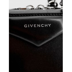Antigona East West Small leather shoulder bag