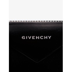 Antigona Small leather shoulder bag