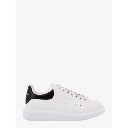 Low-top leather sneakers