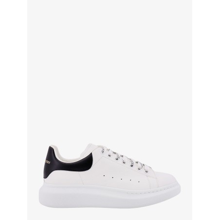 Low-top leather sneakers