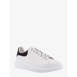 Low-top leather sneakers