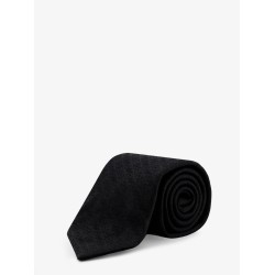 Silk tie
