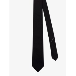 Silk tie