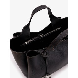 Leather shoulder bag