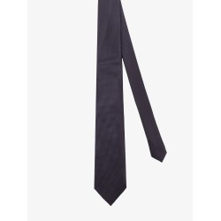 Silk tie