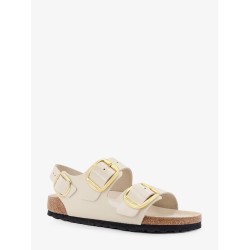 Milano Big Buckle patent leather sandals