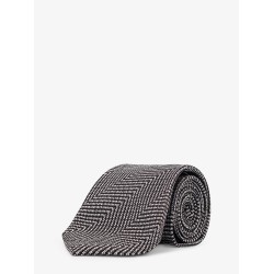 Silk tie