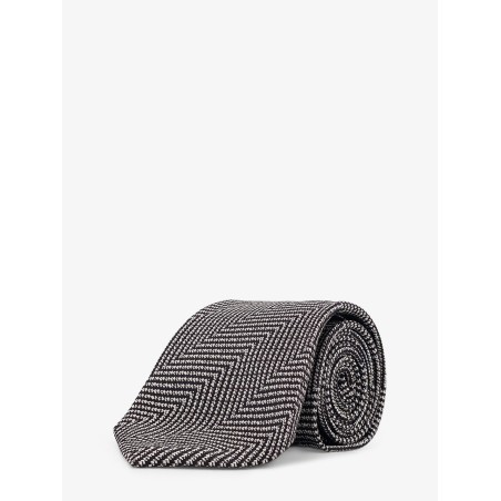 Silk tie