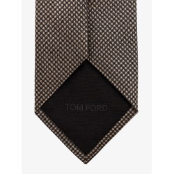 Silk tie with micro pattern