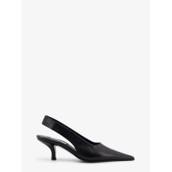 Leather decolleté slingback