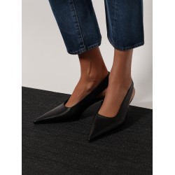 Leather decolleté slingback