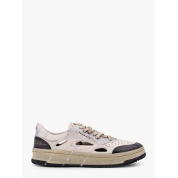 Low-top foam sneakers with lateral openwork