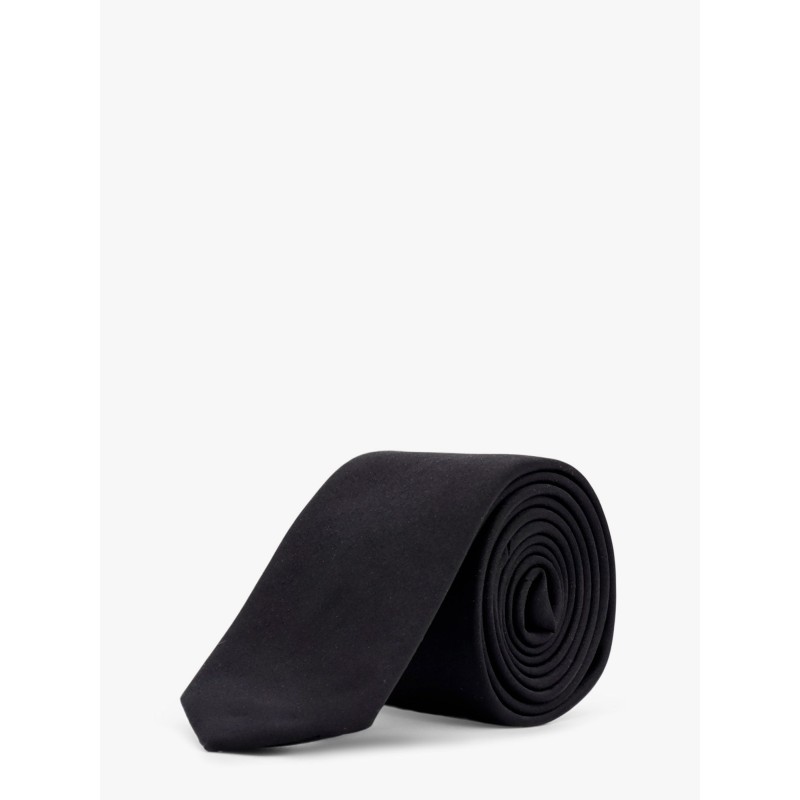 Silk tie