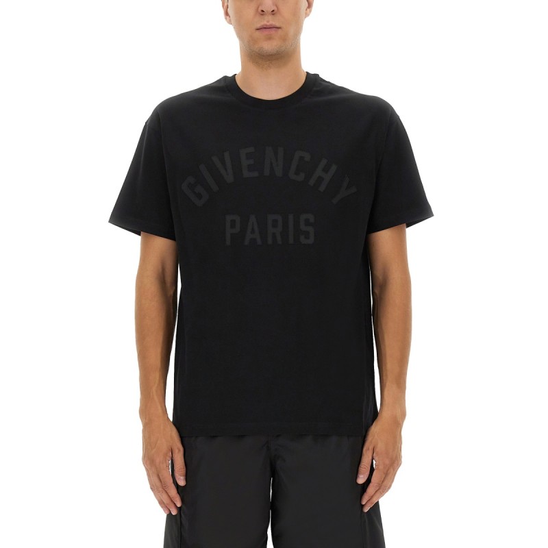 T-SHIRT WITH LOGO