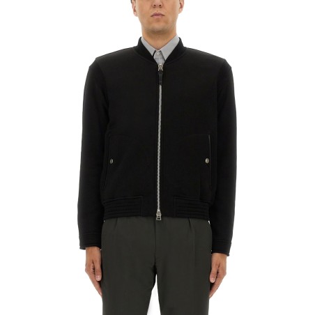ZIP SWEATSHIRT.