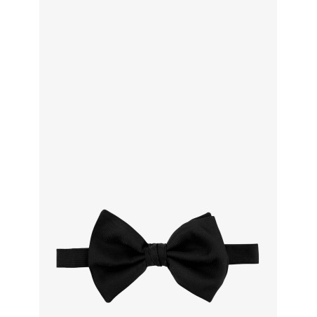 Silk bow