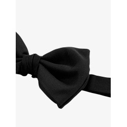 Silk bow