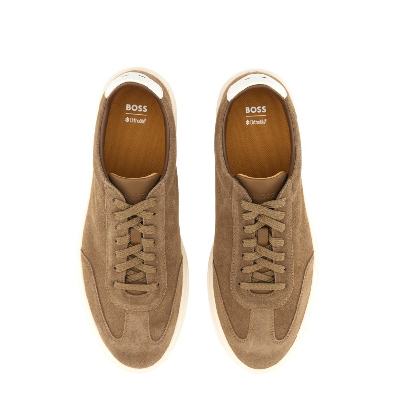 SUEDE SNEAKER
