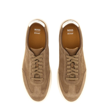SUEDE SNEAKER