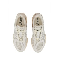 "GEL-NIMBUS 10.1" SNEAKER