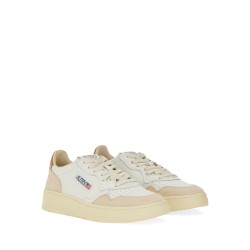 MEDALIST LOW SNEAKER