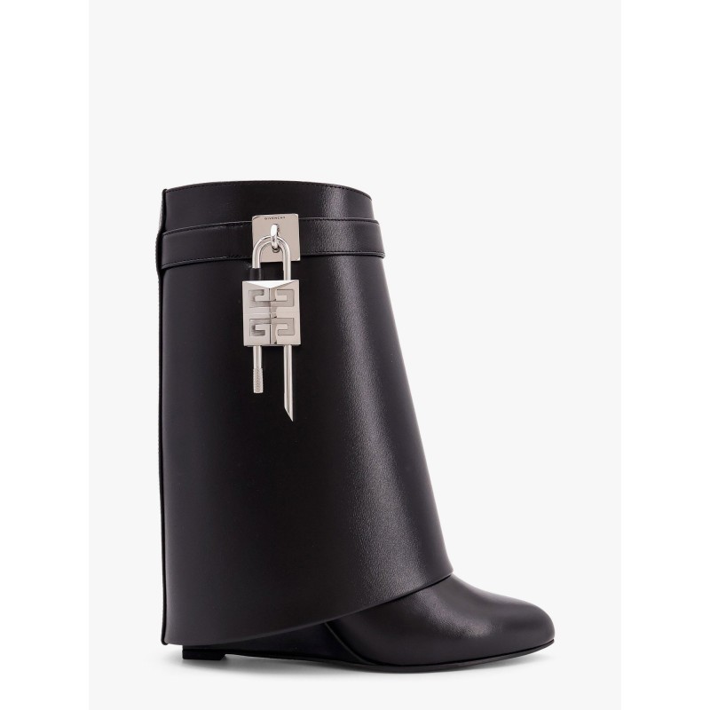 Sharklock leather ankle boots