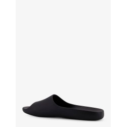 Ama rubber slide