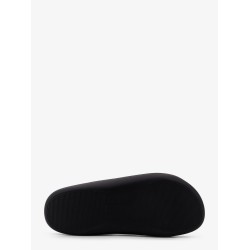 Ama rubber slide