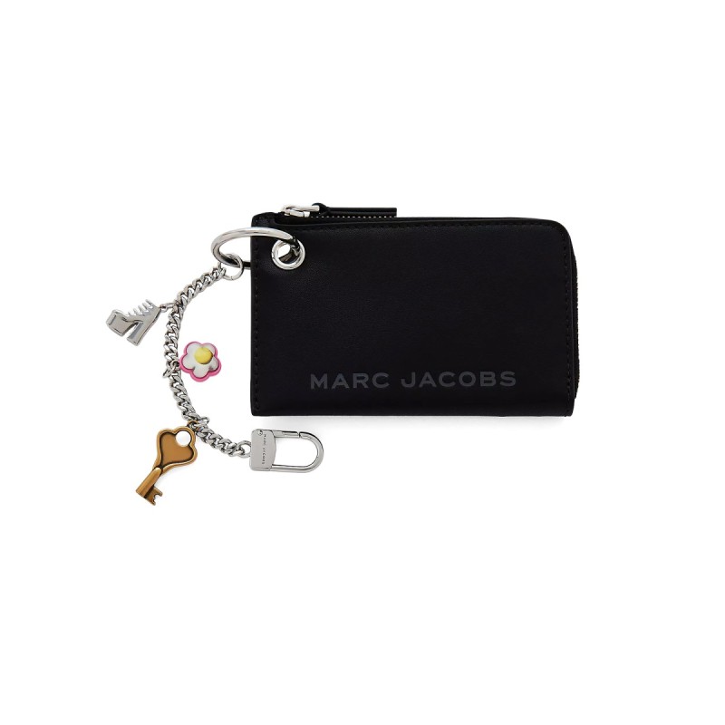 ZIPPERED WALLET WITH PENDANT