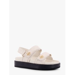 Leather sandals with metal monogram