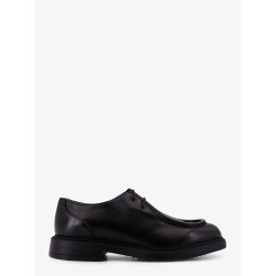 Leather lace-up shoe