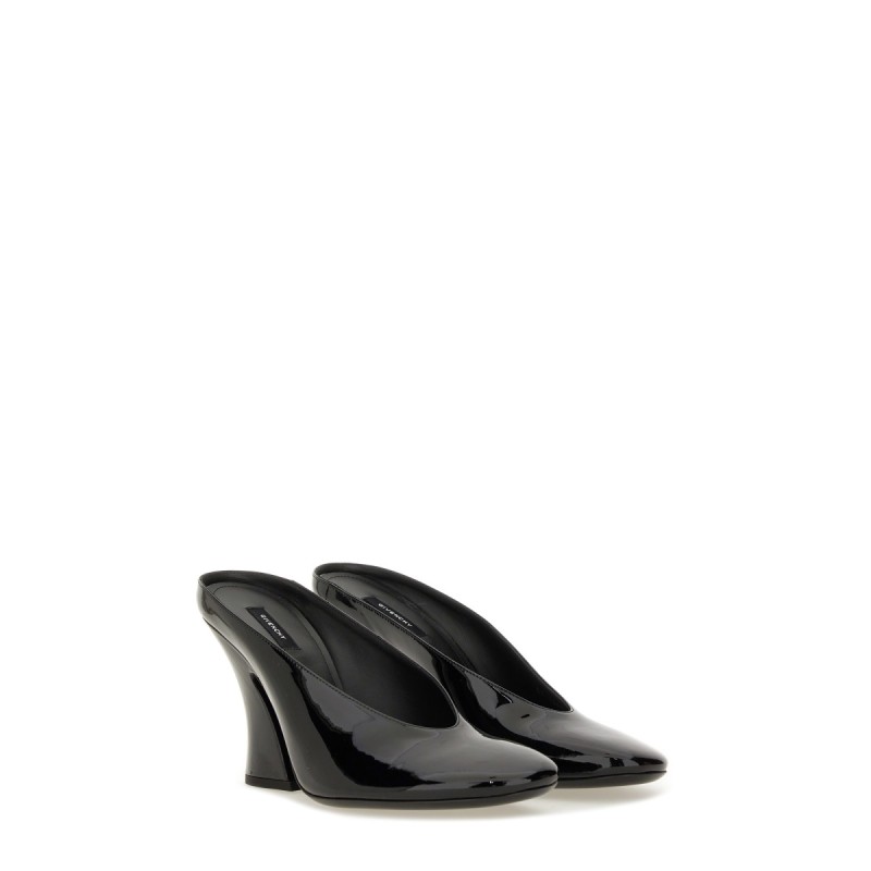 "SCULPTED" LEATHER PUMPS