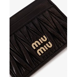 Matelassé leather card holder
