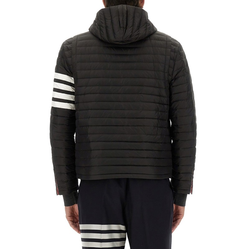 DOWN JACKET WITH HOOD