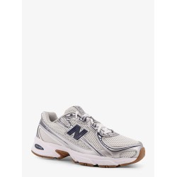 740 mesh low-top sneakers