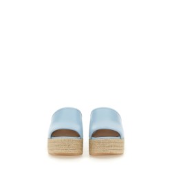 DENIM FOOTBED.