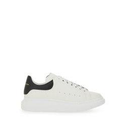 OVERSIZED SNEAKER