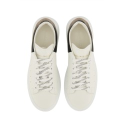 OVERSIZED SNEAKER