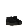 CLASSIC ULTRA MINI BOOT WITH PLATFORM