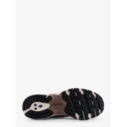 740 low-top mesh sneakers