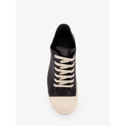 Leather low-top sneakers